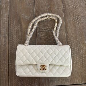 Chanel Timeless Bag in White (never used)